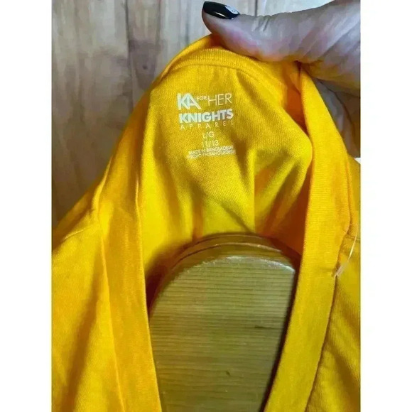 Yellow V-Neck Women's Top with Purple Graphic - Picture 4 of 7